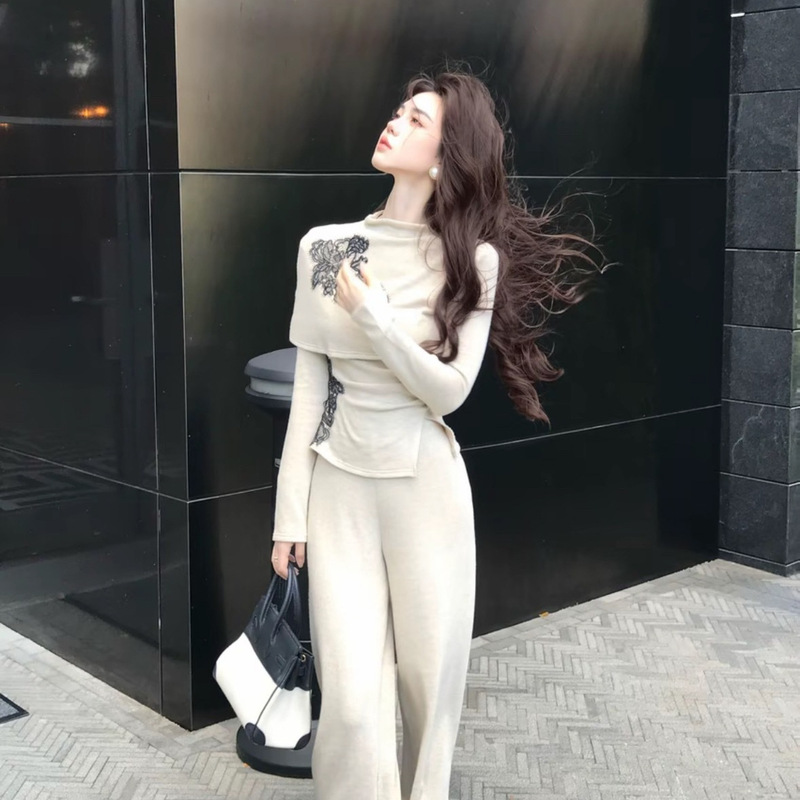木子李的李 墨杏疏影 高级感杏色刺绣套装女秋季显瘦阔腿裤两件套|undefined