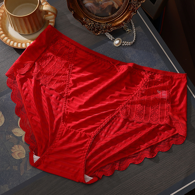 Наложница красный