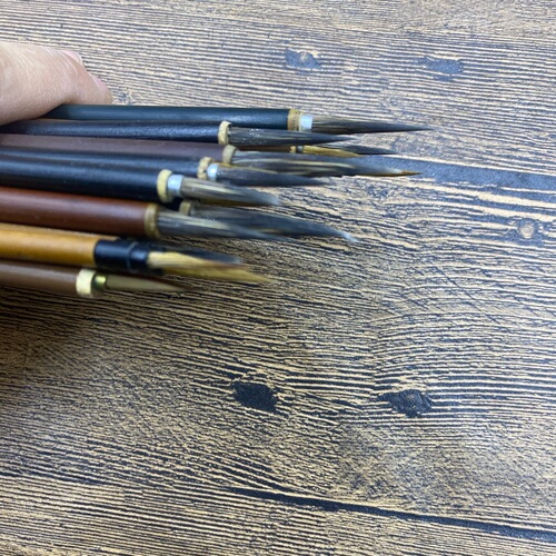 Rat whisker hook line brush, stone badger, small leaf tendon, thin gold style calligraphy student fine brush painting, large, medium and small Gui brush wholesale
