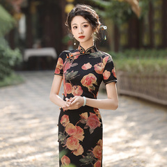 大花朵國風新中式長款旗袍2025新款年輕款女日常可穿復古修身短袖