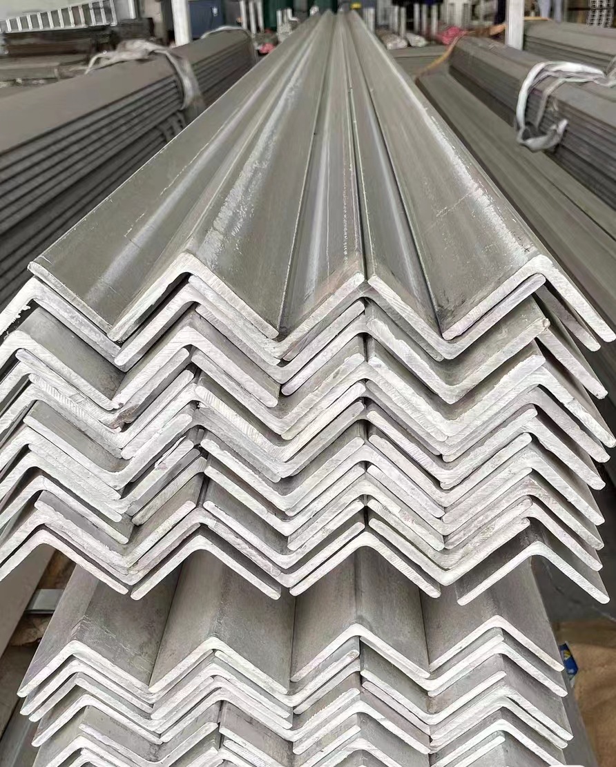 东北三省辽宁沈阳厂家批发零售不锈钢角钢 等边角钢 不等边角钢