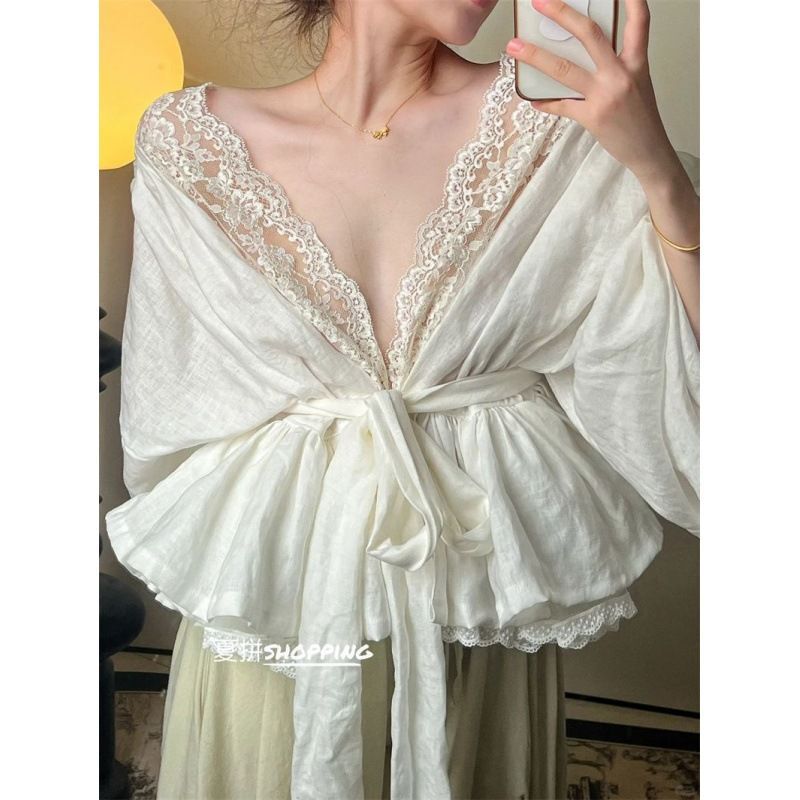 French-Style Gentle Lace-Trimmed Tie-Neck Long-Sleeved Shirt for Women, Summer Waist-Cinching Short Top, Stunning Blouse
