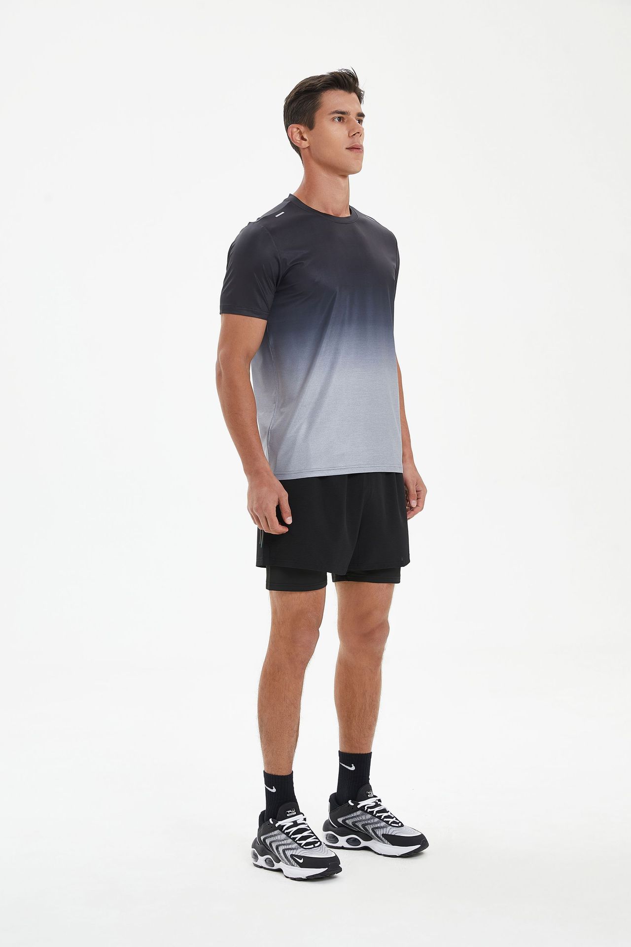 210g Weight Polyester Fabric Type T-shirt Tops Type Round Neck Neckline Gradient Color Pattern Men's Gender Sports Style Men's Gradient Color T-shirt Men's Clothing 5