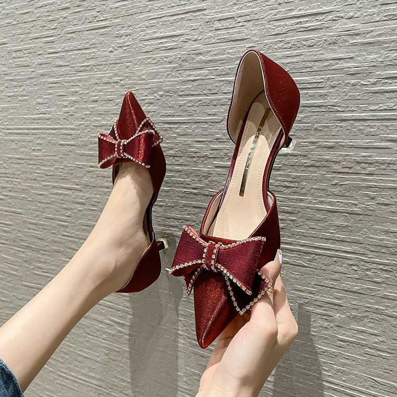 820-22 Модные полые женские туфли на высоком каблуке с остроконечными бабочками 2021, новые одиночные туфли в стиле знаменитостей на мелком тонком каблуке