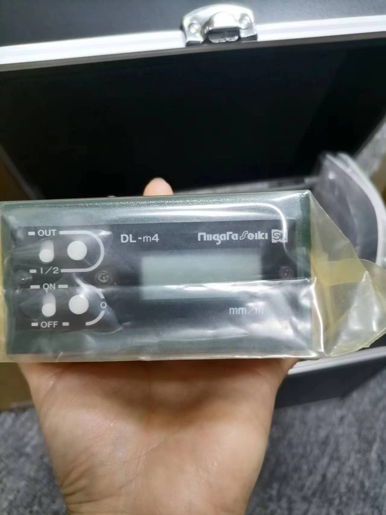 789902e8f3f44bc928f6ee9ca5b83b