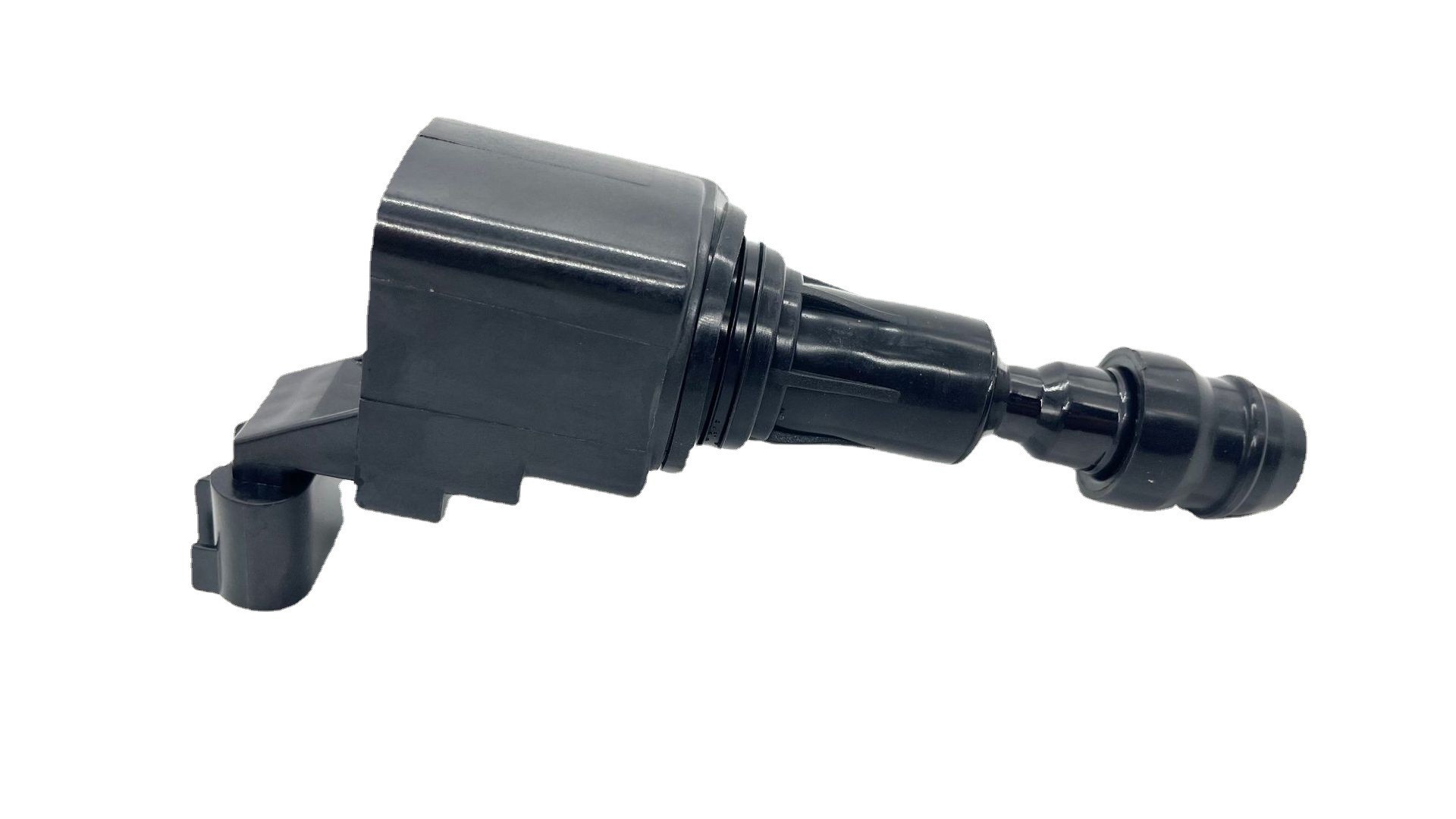 In stock direct shot applicable to Buick Excelle Junwei Rongwei 950 ignition coil 12578224 UF491 UF645