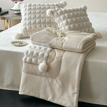 高级感抱枕被子两用加厚二合一可叠车载靠枕办公室午睡毯枕头被