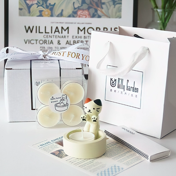 Sanhua gift box candlestick+4 tea wax