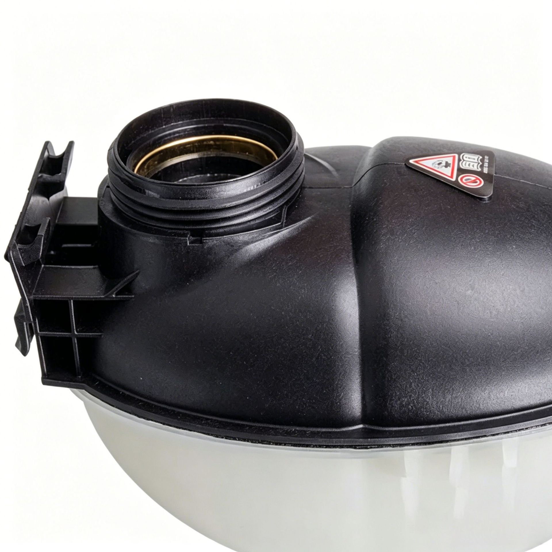 2045000049 Is Suitable for Mercedes-Benz Engine Radiator Coolant Reservoir Tank Without Cap