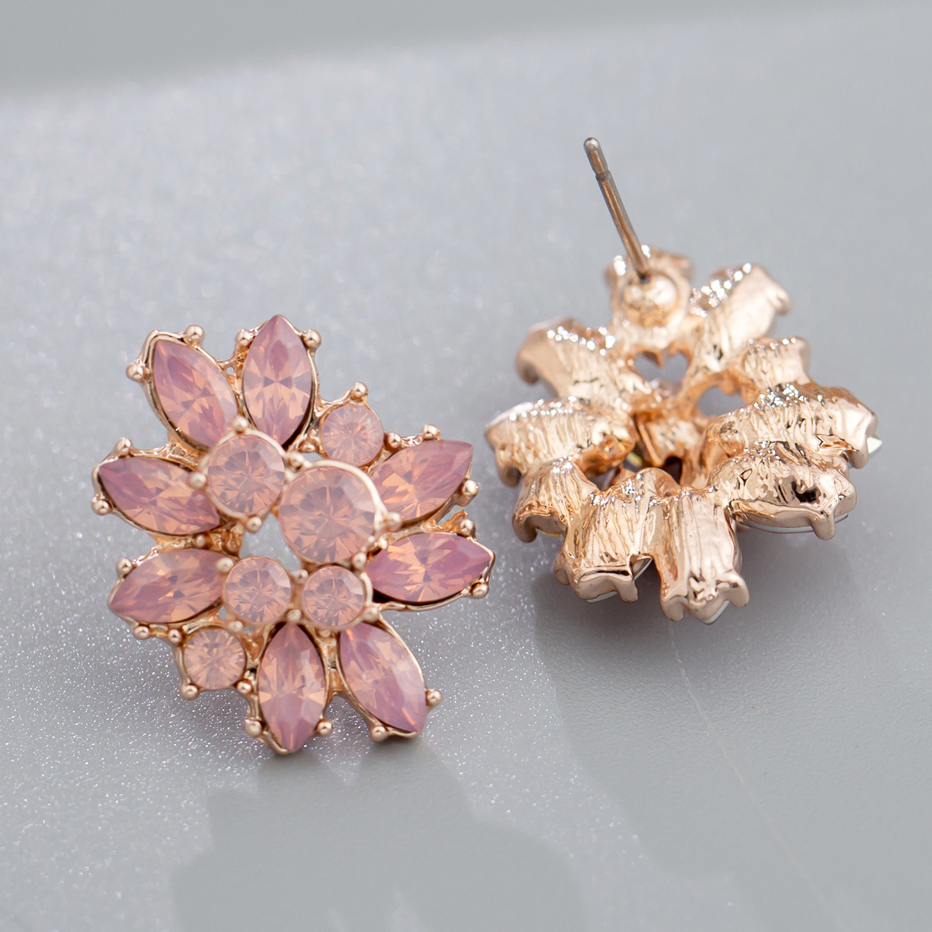 Flower Pattern Women's Gender 1 Pair Vintage Style Flower Plating Inlay Alloy Zircon Ear Studs