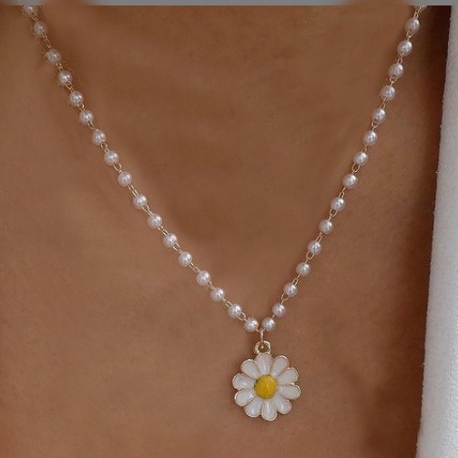 Collier ras du cou en perles de vent froid, chaîne de clavicule en chrysanthème, collier créatif en forme de marguerite blanche_voghion.com