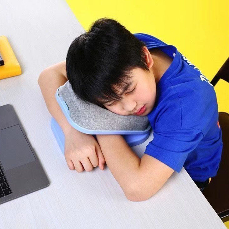Same-style summer children's student nap essential: foldable reclining pillow for office naps