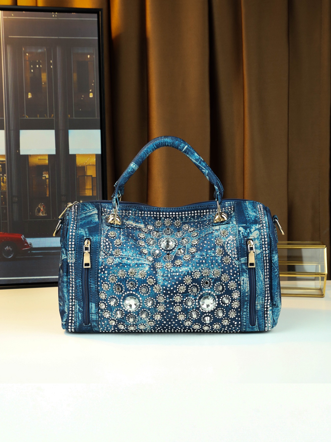 Nuevo bolso de mujer portátil 2025 bolso de mensajero de tendencia transfronteriza con tachuelas de diamantes bolso de hombro de mezclilla casual