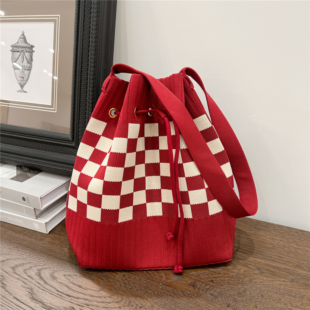 Women's Medium Knit Geometric Vintage Style Classic Style String Tote Bag display picture 9