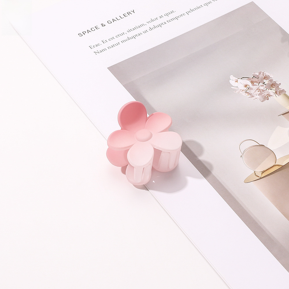 Qiyue határokon átnyúló színátmenetes hajtű matt fogócsat édes női cápacsat hajcsat hajkiegészítők nagykereskedelemben_voghion.com