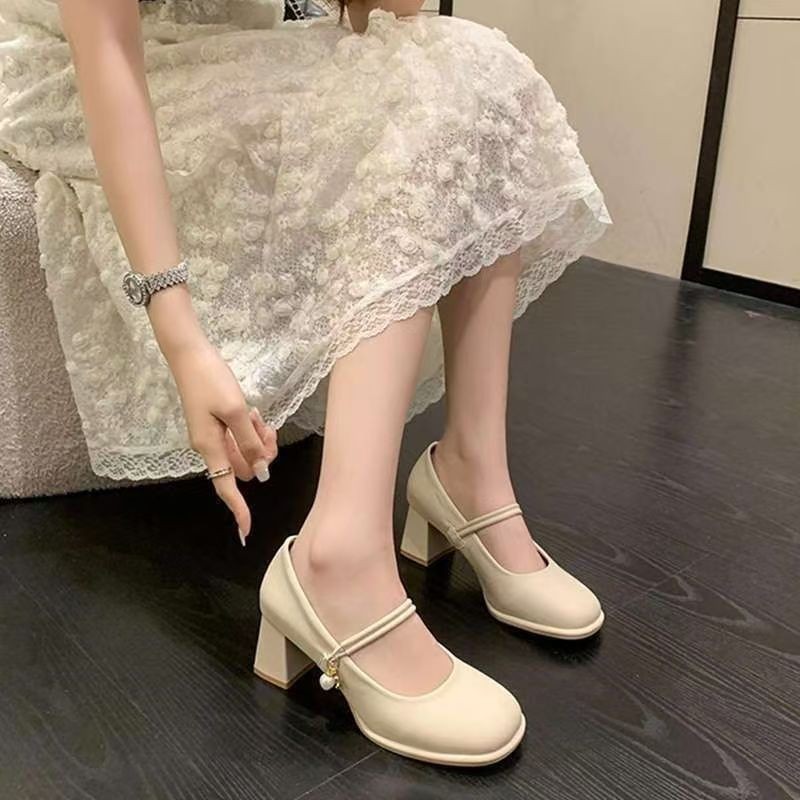 2026 nuevo estilo de verano con cheongsammarie zapatos de estilo de hadas de color sólido simple zapatos de moda pequeños zapatos blancos para mujeres