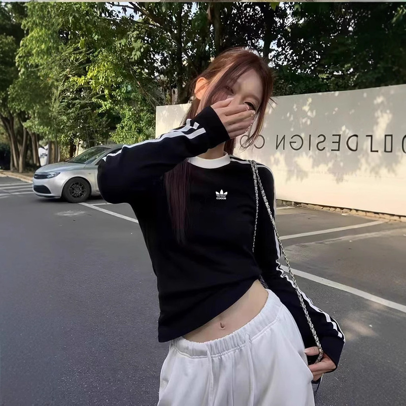 Clover Slim-Fit Sports Round-Neck Long-Sleeve T-Shirt for Women, Summer Thin Base Shirt Top with Three Stripes, 2025 New Model Clover Slim-Fit Sports Round-Neck Long-Sleeve T-Shirt for Women, Summer Thin Base Shirt Top with Three Stripes, 2025 New Model