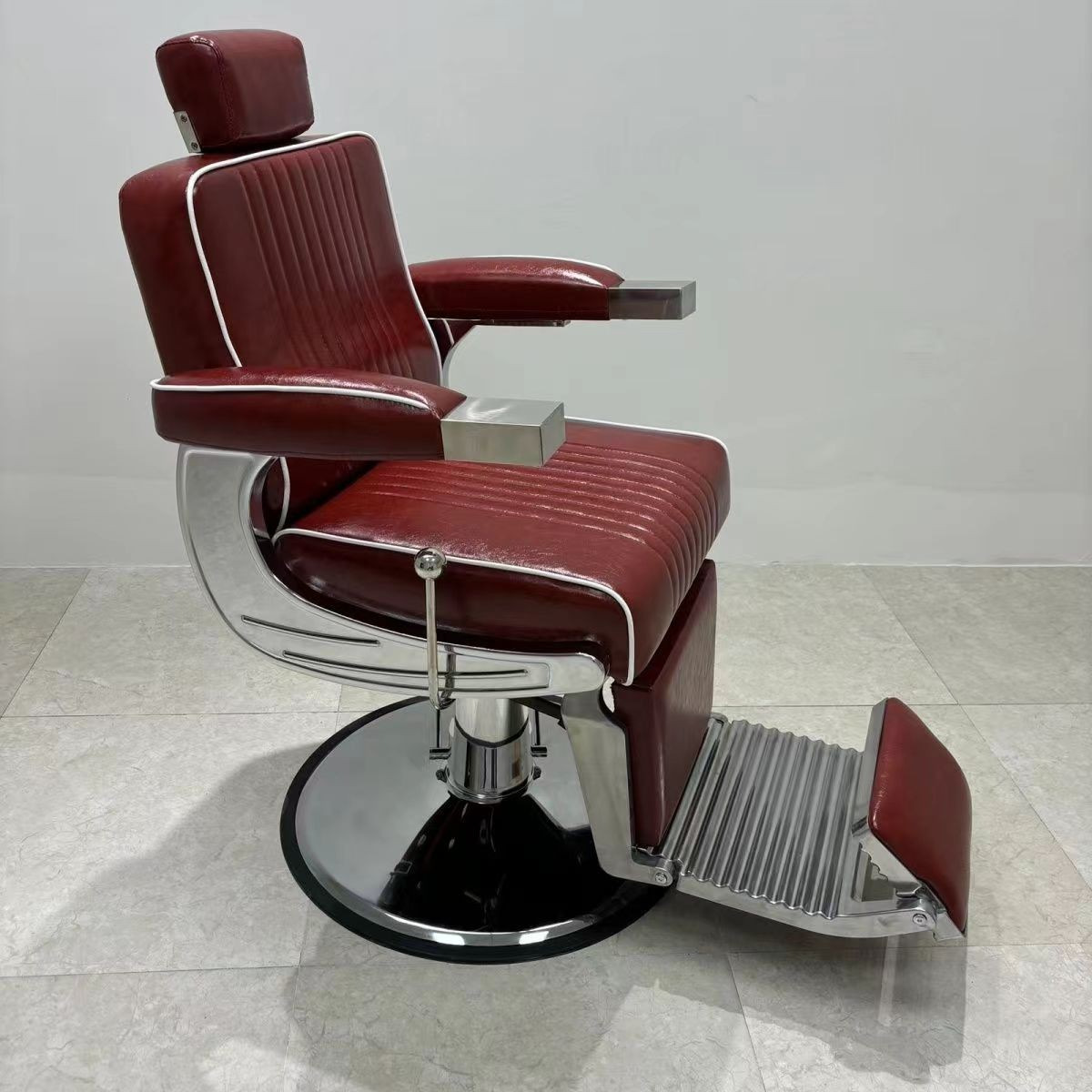 厂家直供  理疗放倒 复古理发椅 黑色放倒椅 美容美发用