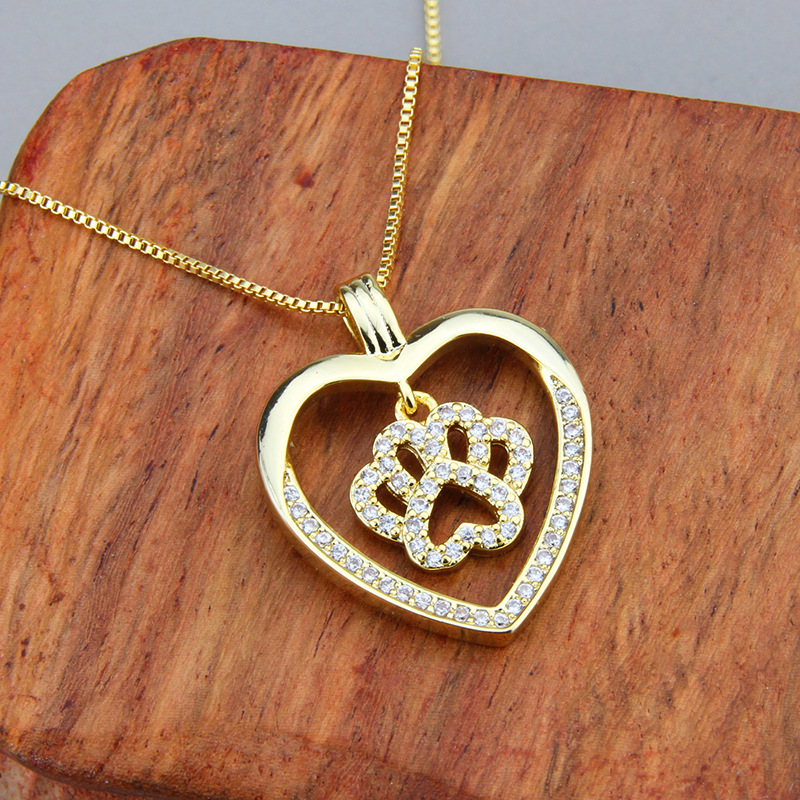 simple heart-shaped inlaid zirconium pendant copper necklace