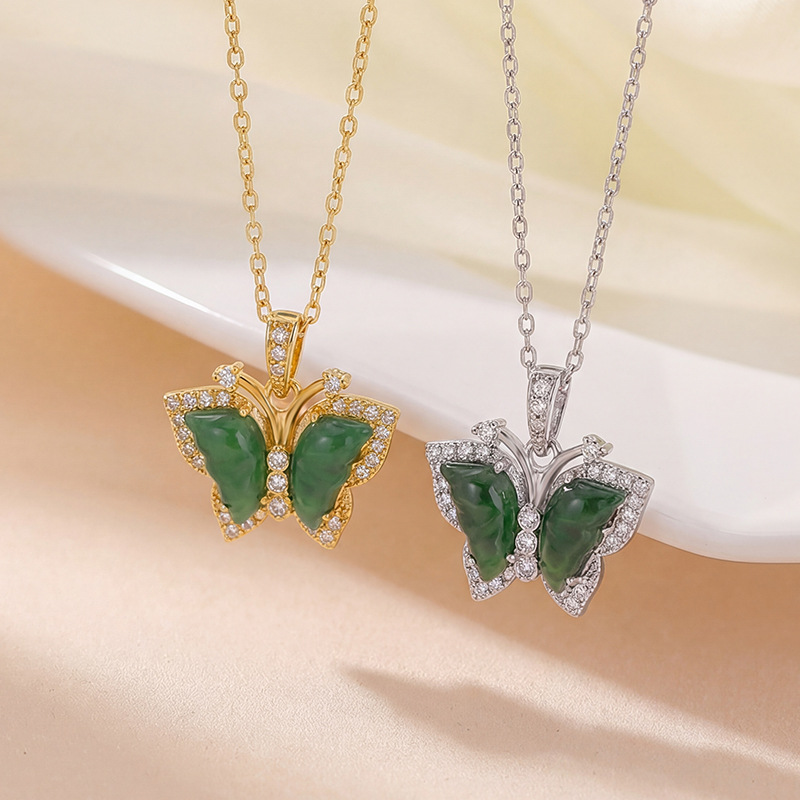 Mặt dây chuyền bạc S925 hình bướm đính đá Emerald tự nhiên phong cách Trung Quốc — Màu bạc (mặt dây chuyền đơn - không bao gồm dây chuyền)