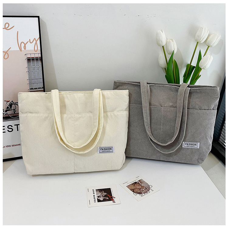 The fashionable and retro bucket bag for women, the new large-capacity versatile crossbody bag for women, and the trendy and elegant tote bag for women are selling well undefined