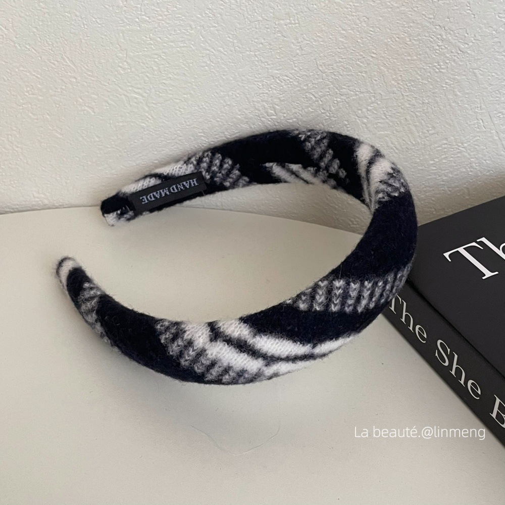 Diadema superior de cráneo alto Diadema de fragancia pequeña negra de alta calidad Diadema de estilo perla coreana arco simple cueva para el cabello accesorios para el cabello femenino