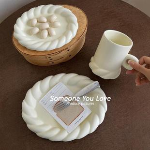 ����ɫ�؄e�ÿ��黨�����մɱP������Ʒ������c�ıPС�ԉ�˾����