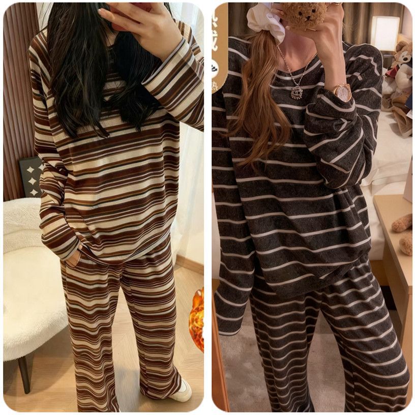 Al por mayor transfronterizo otoño y invierno nuevo cuello redondo casual de color sólido rayas de manga larga sueltas pijamas de terciopelo conjunto de ropa para el hogar de mujeres