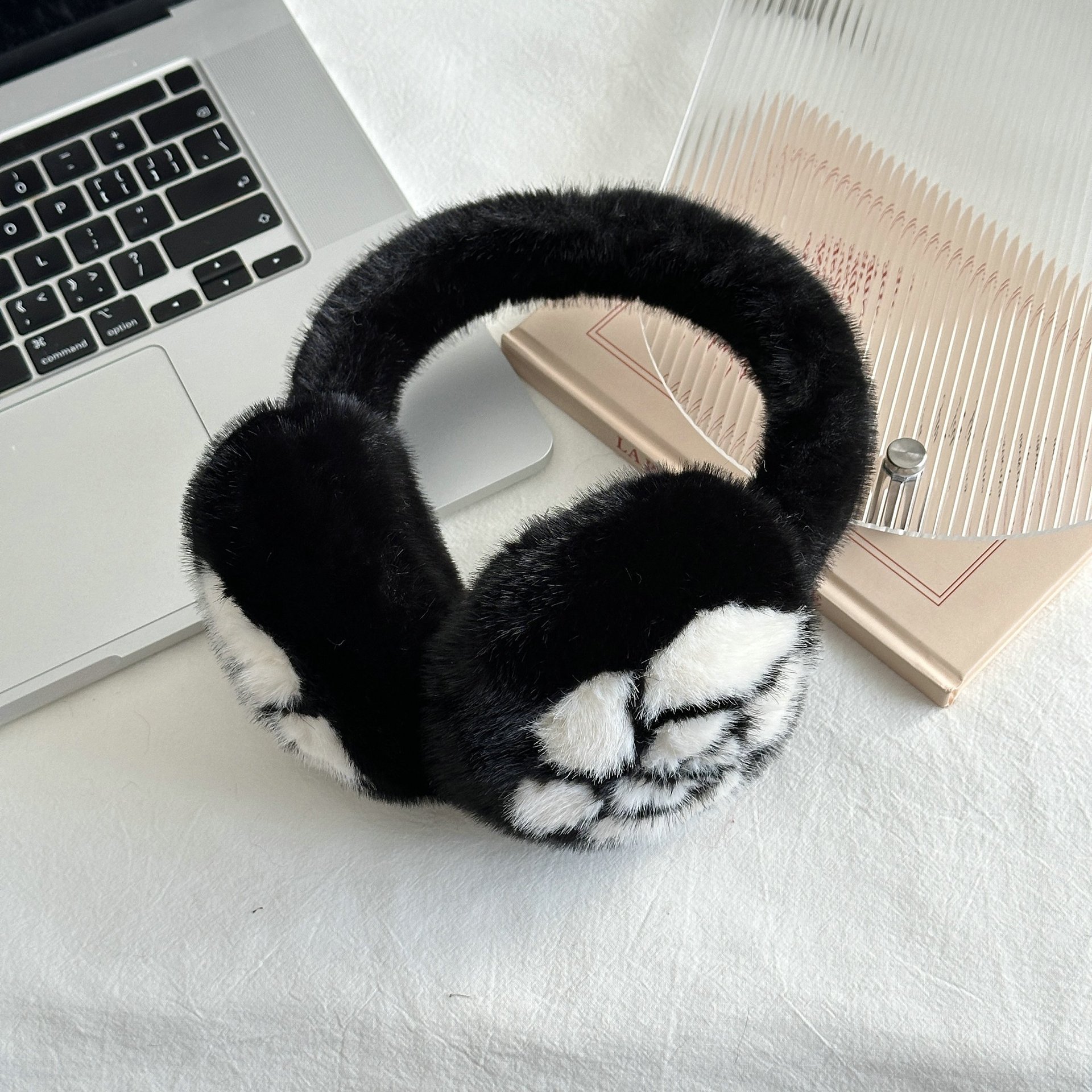 01 # -검은 꽃 귀마개