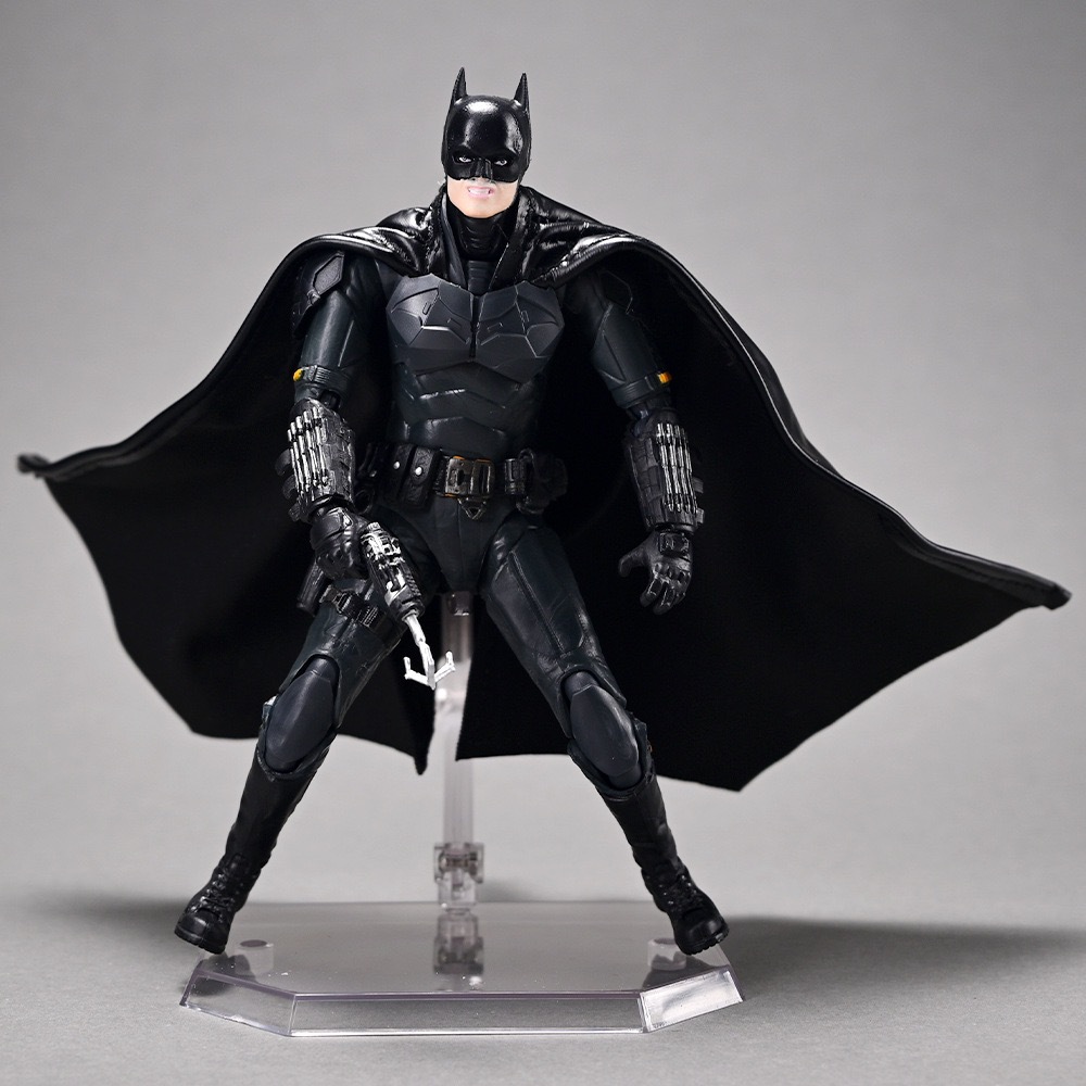 Inventario MAFEX188, nuevo Batman Robert Pattinson 1 / 12 6 pulgadas modelo móvil hecho a mano