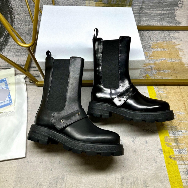 24秋冬新款高品质欧美俄罗斯金属logo简约时尚百搭厚底真皮烟筒靴