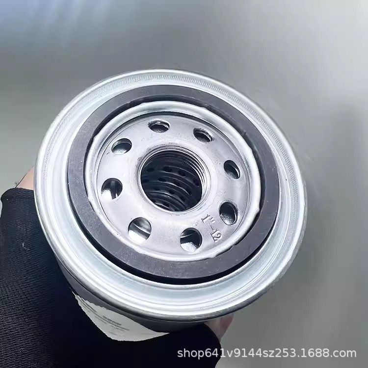 Jx0818A Engine Filter 61000070005 Howo Delong Truck Oil Filter Element 1000424655A
