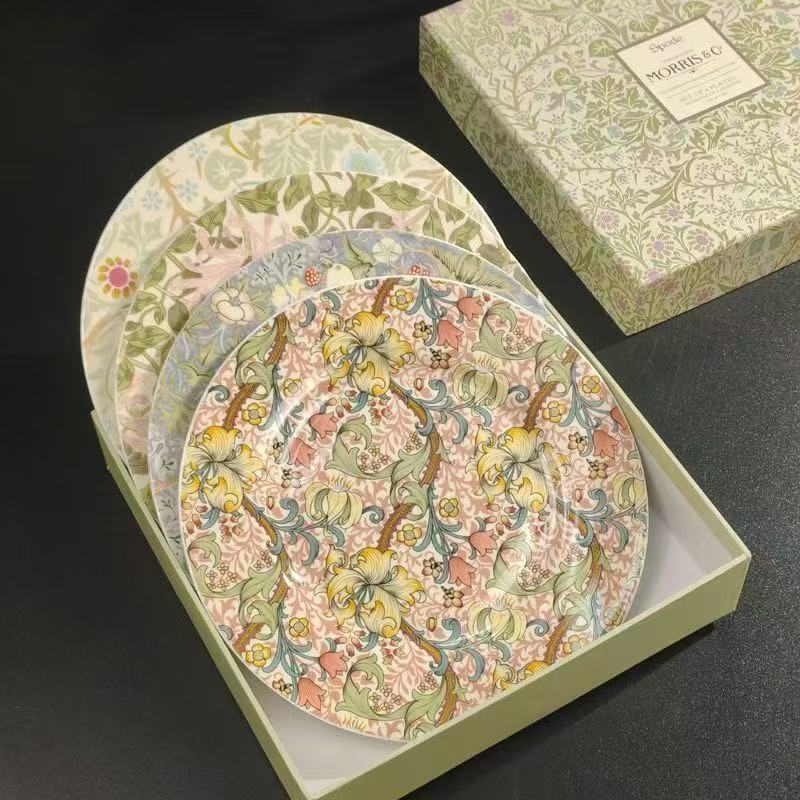British Potter House Plant and Floral Pattern Bone China Dinner Plates for Home Use, Afternoon Tea Plates, Fruit Plates, Dessert Plates, Set of Four British Potter House Plant and Floral Pattern Bone China Dinner Plates for Home Use, Afternoon Tea Plates, Fruit Plates, Dessert Plates, Set of Four
