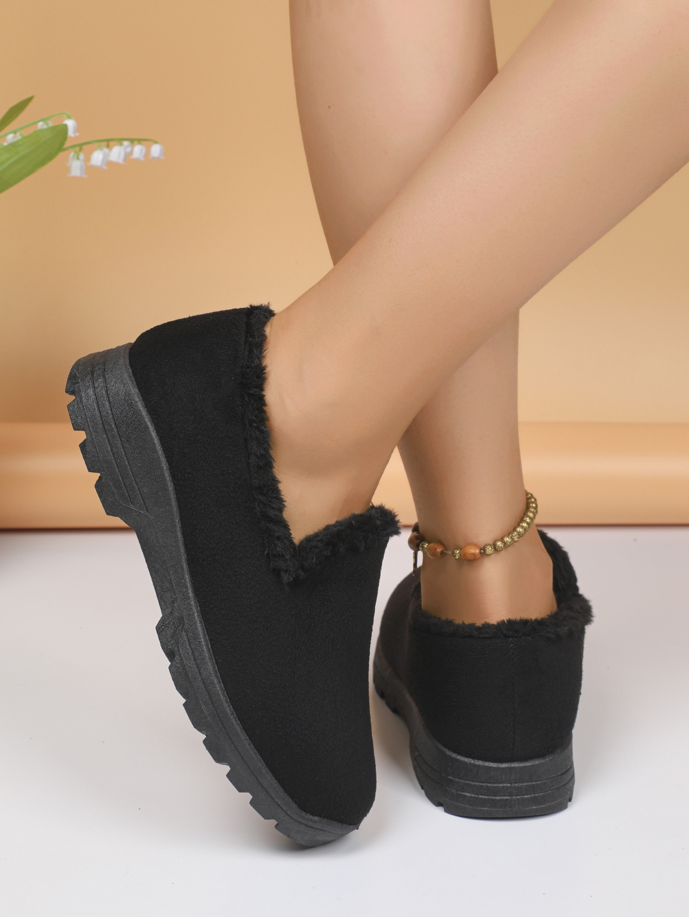 New snow cotton shoes low-top warm autumn and winter women's cotton shoes bean shoes fashion slip-on comfortable soft bottom snow_voghion.com