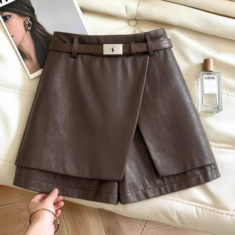 Melard brown leather skirt pants, PU leather half skirt, women's 2026 new spring/autumn collection, high-waisted A-line wide-leg short skirt pants Melard brown leather skirt pants, PU leather half skirt, women's 2026 new spring/autumn collection, high-waisted A-line wide-leg short skirt pants