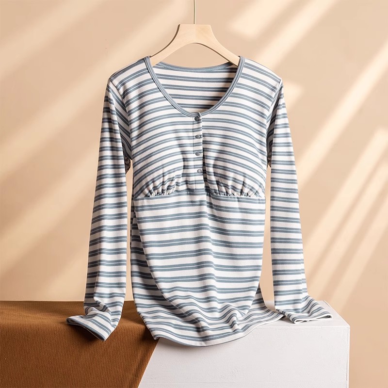 Топ в бело-синюю полоску