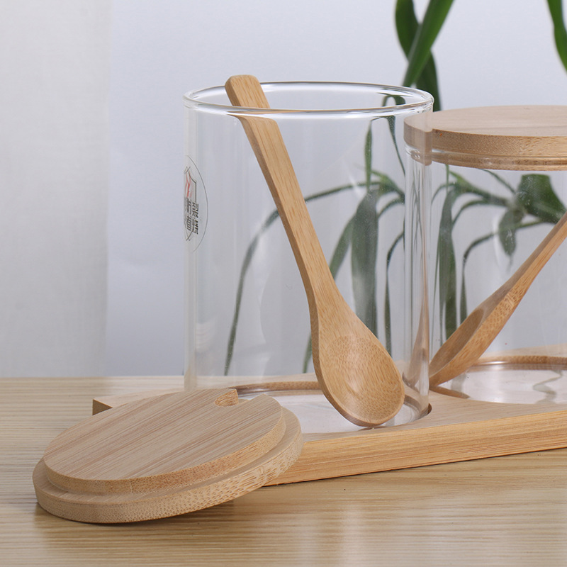 Botella de condimento de vidrio con tapa Cuchara de madera traje de almacenamiento de cocina botella de vidrio transparente base de bambú condimento frasco de acabado