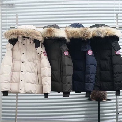 New High-End Authentic Canada Goose Large Pocket Parka down Jacket for Men and Women, Couple Style, with Thick Hood, Warm and Windproof