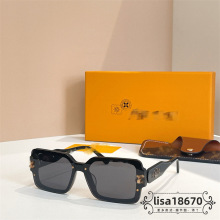 L�ҚW���r�з���̫����RinsС�t��Ůͬ���Č���ī�R����Z2002