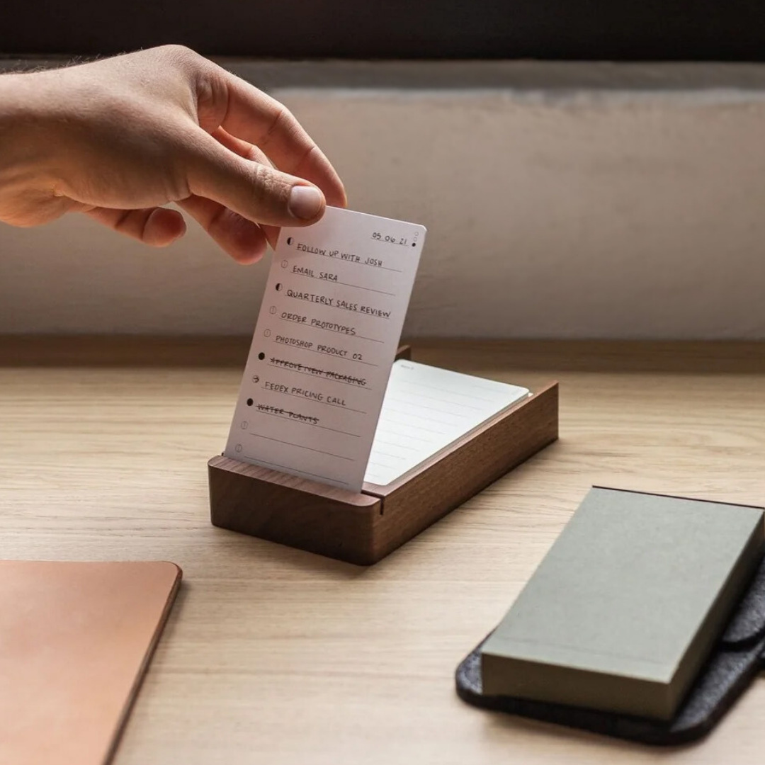 アマゾンノートホルダー 縦型カードメモ オフィスプランナー デスクトップメモボックス 名刺入れ