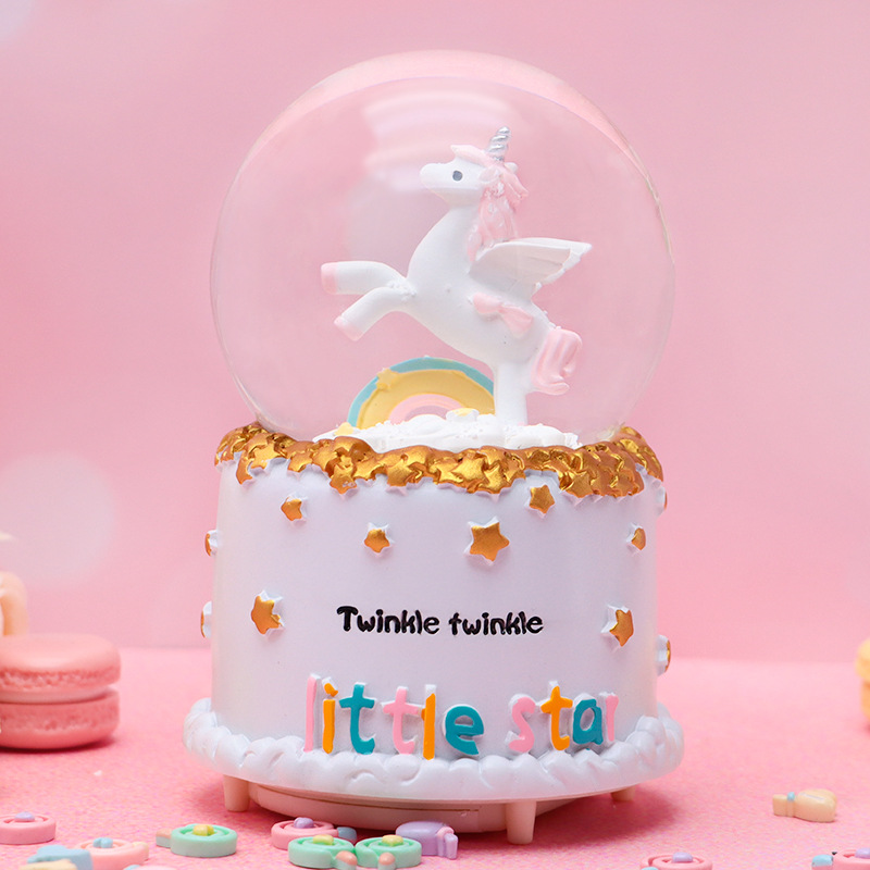 Romántico secreto bosque bola de cristal luminosa caja de música caballo blanco creativo decoración de escritorio de niña regalo de estudiante al por mayor