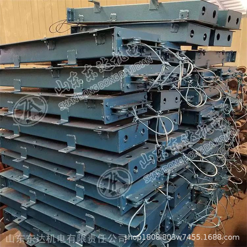 矿用机械风门用闭锁装置 (7).jpg