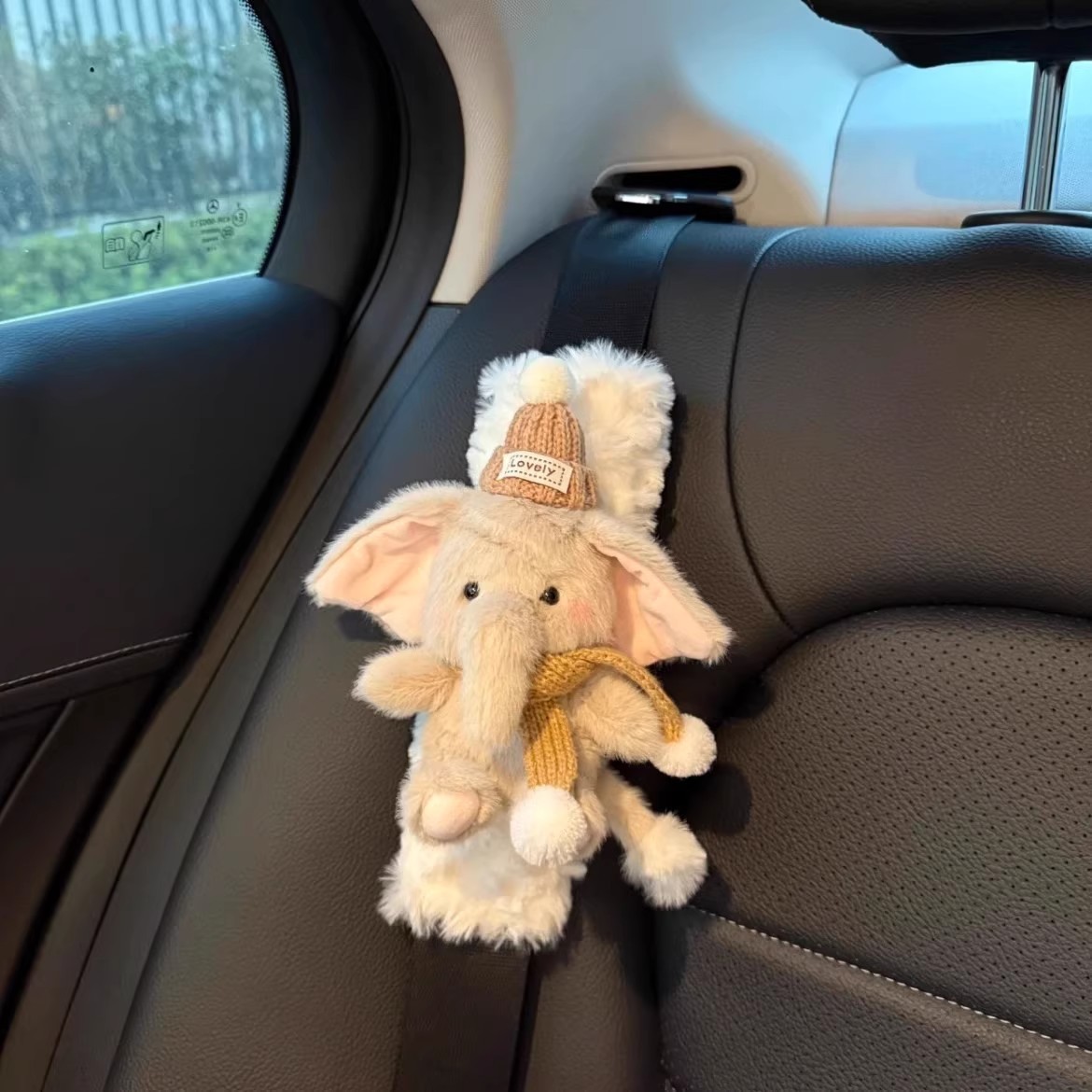 Little Elephant Seatbelt Shoulder Pad Car Decoration Cute High-End Accessory for Girls and Couples Car Interior Ornament