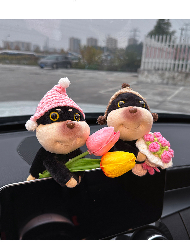 Car ornaments cute doll bee dog car central control screen lying prone doll display screen decoration car accessories