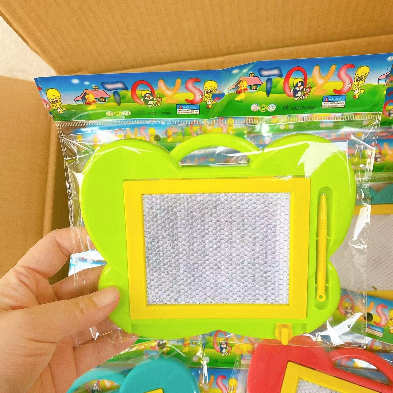 Juguetes para niños tablero de dibujo magnético puzzle educación temprana graffiti dibujo borrable tablero de escritura regalo 2 yuanes grandes almacenes al por mayor
