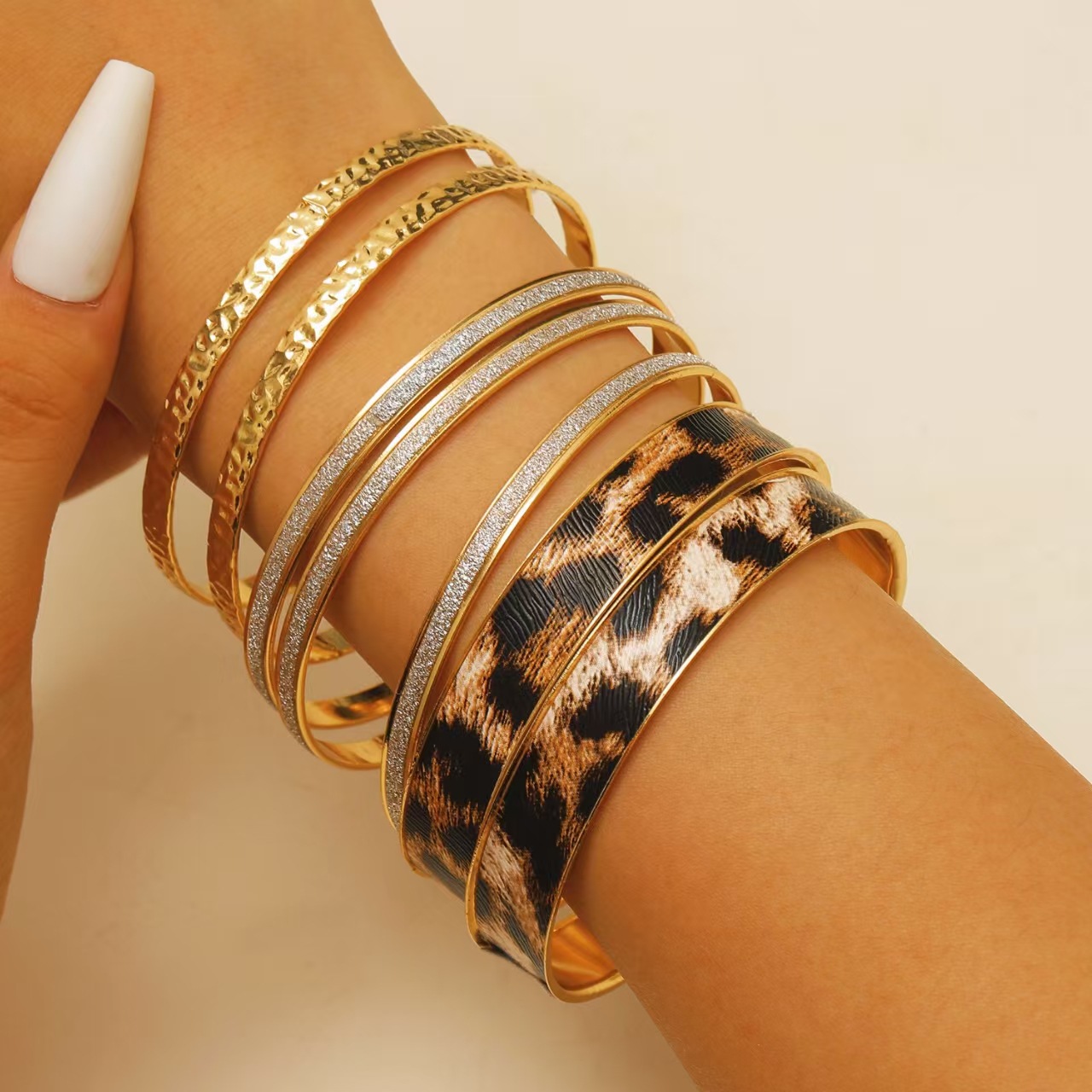 2437d0a9d7f57e6cc03c4b1c24b799