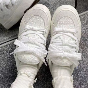 Niche Board Shoes Men's 2024 Autumn New All-match Ins Trendy Black Shoes Thick Sole Increased Lovers Bread Shoes