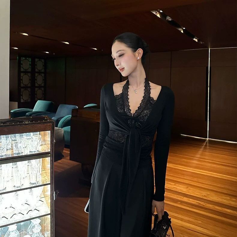 Early Spring French-Style Sexy Lace Faux Two-Piece Halter Twist Top Pure Desire Spicy Girl Slim Fit Stretchy Long-Sleeve T-Shirt