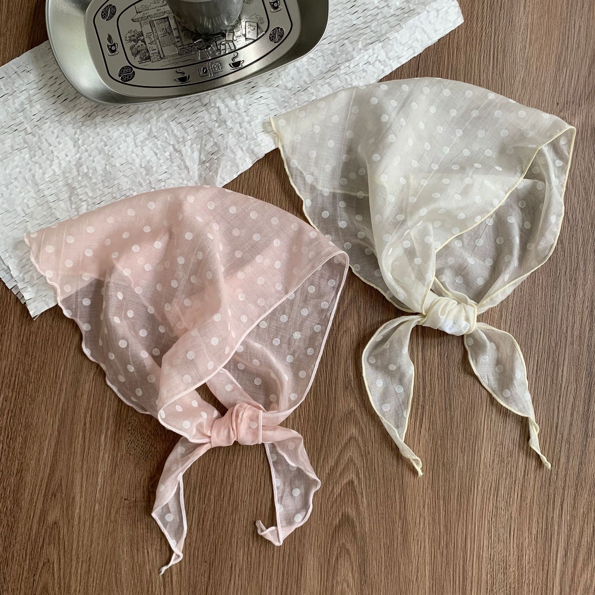 Bufanda triangular serie de verano dulce nueva bufanda protectora para el cuello nueva bufanda de punto de onda literaria transpirable bufanda de seda personalizada al por mayor