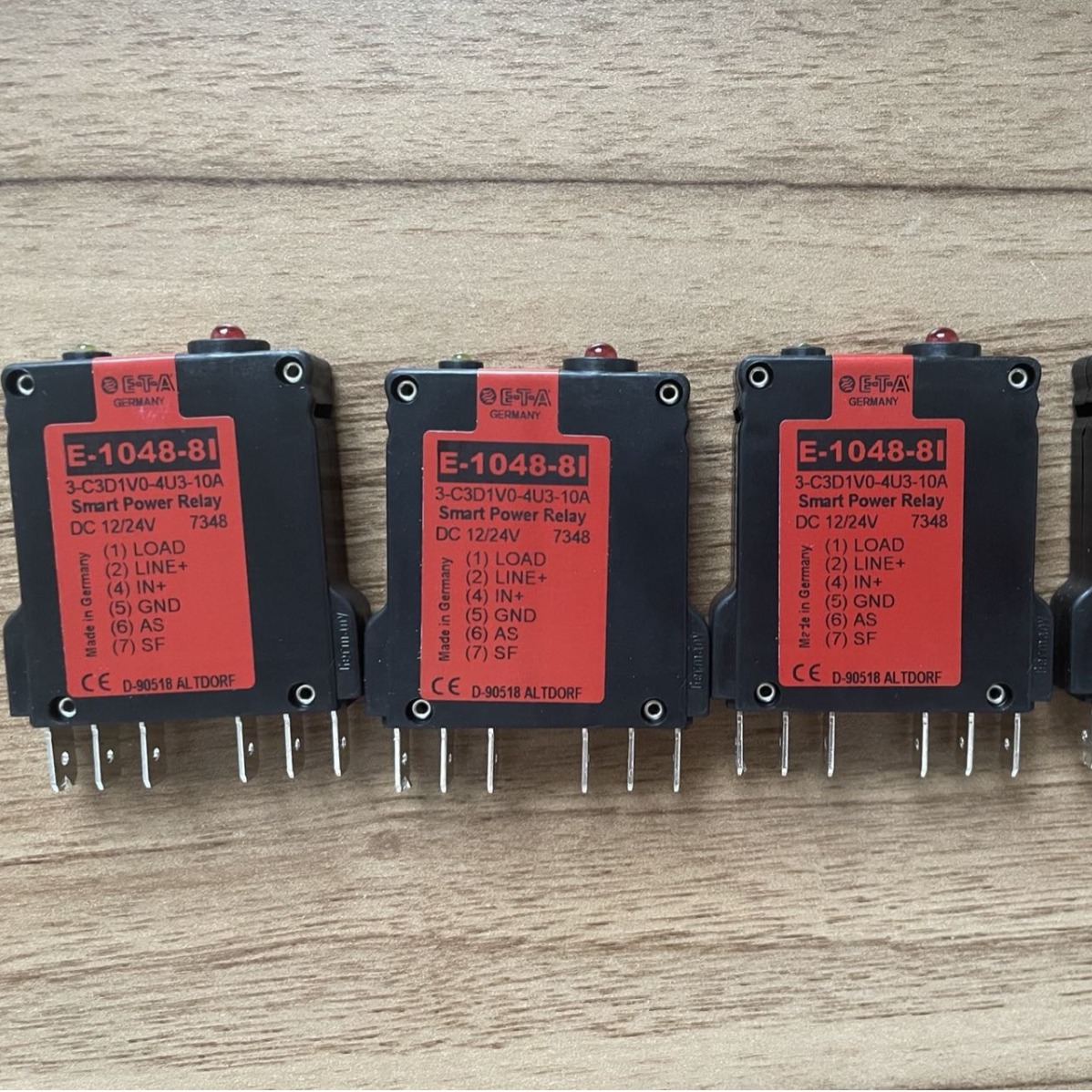 供应德国 ETA 断路器 E-1048-8I3-C3D1V0-4U3-10A